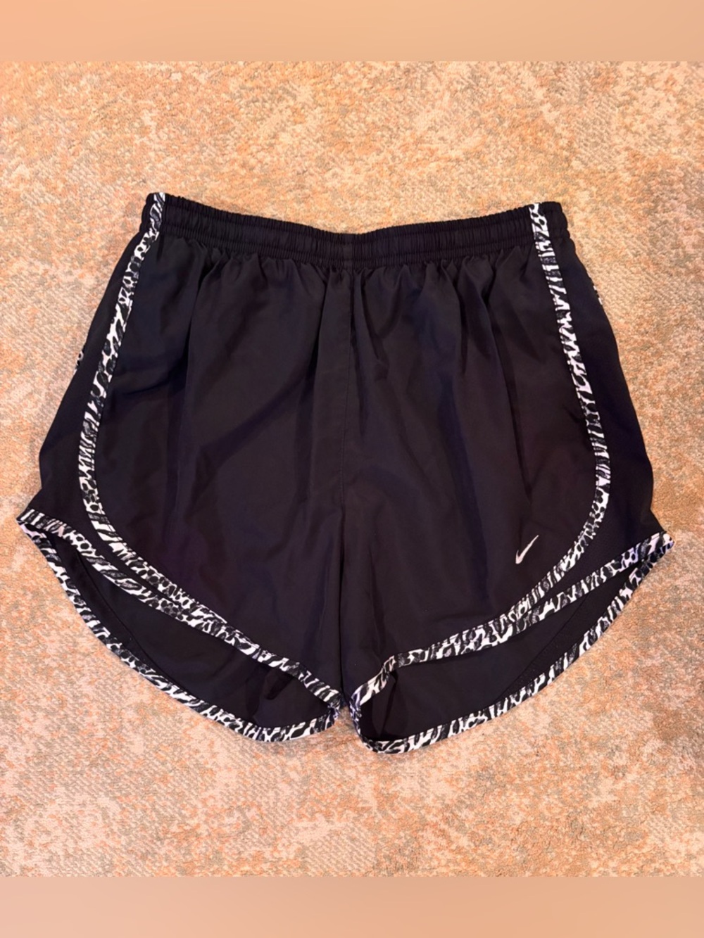 Nike Dri-FIT Running Shorts Womens Small Black White Print Lined